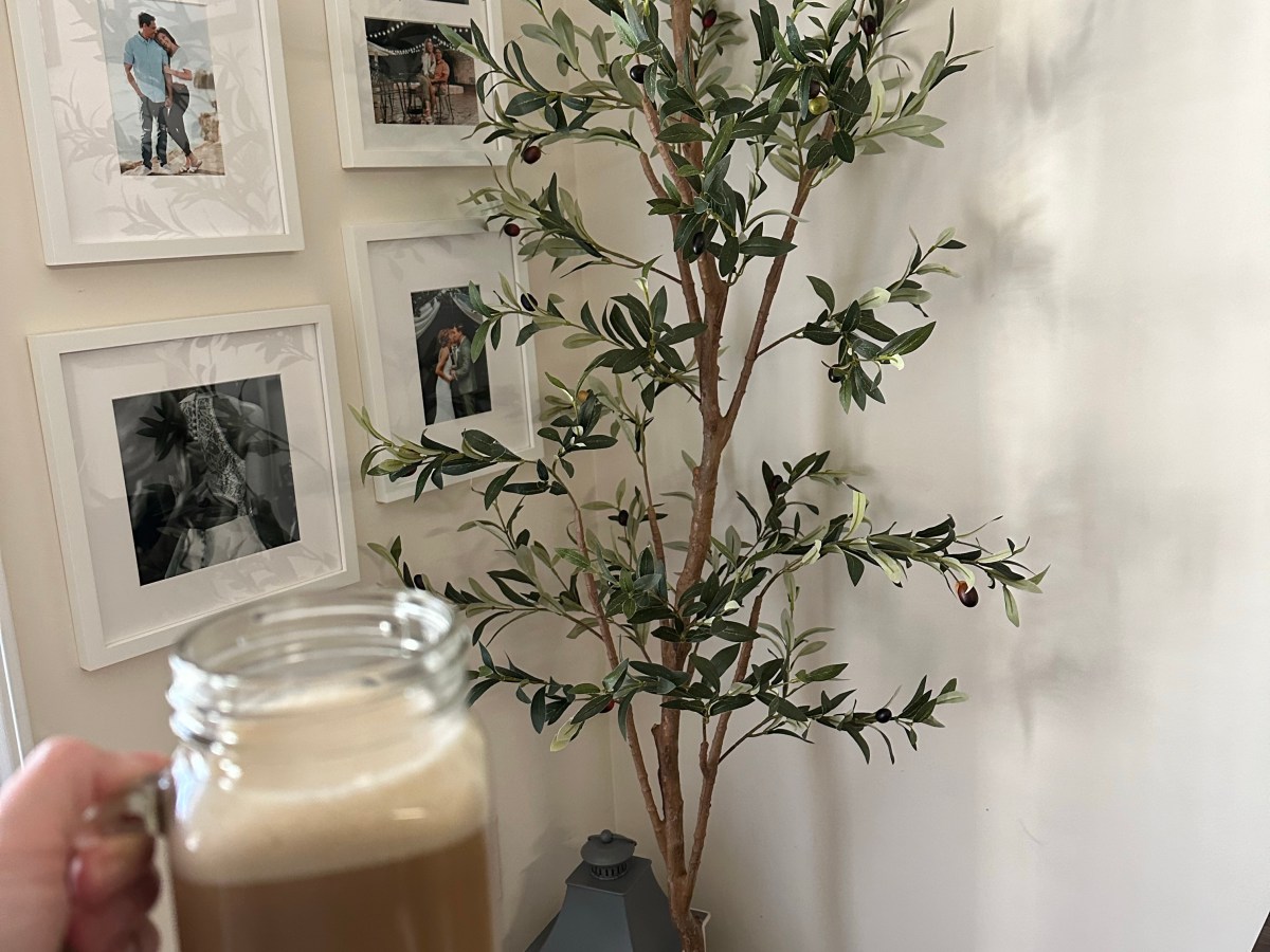 BEST faux olive&nbsp;tree!